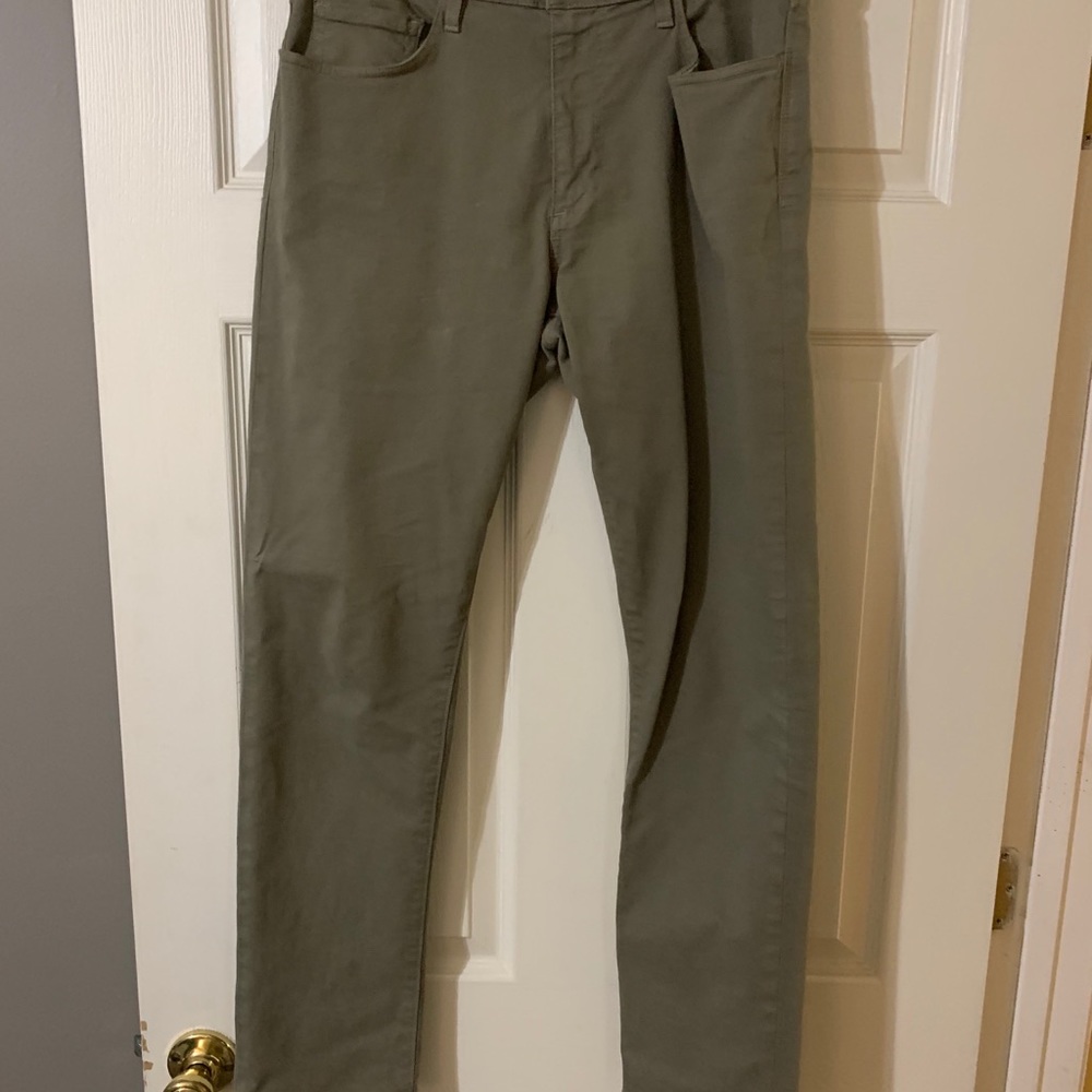 Flint and Tinder 33 pants